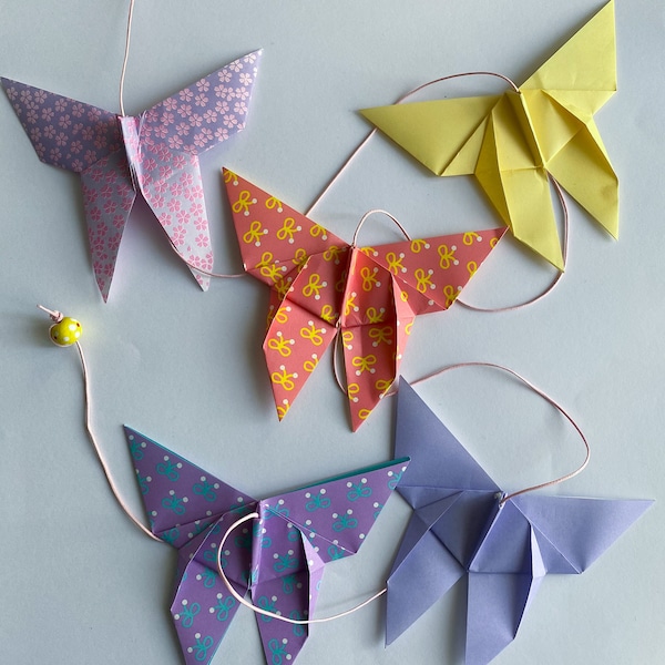 Guirlande papillons Origami, papillon origami, décoration murale origami, décoration papillons, décoration origami, guirlande papillons