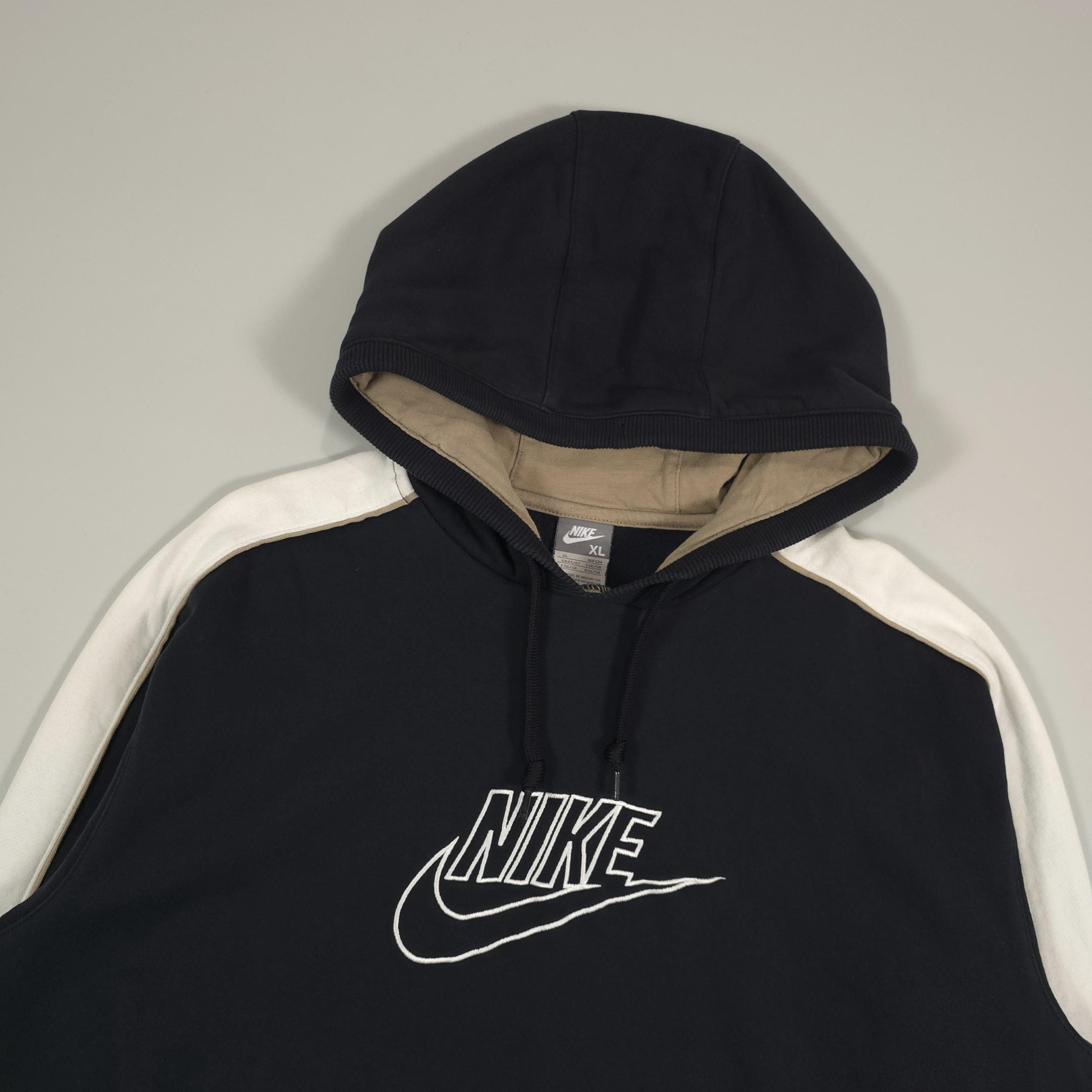 Y2K Nike Embroidered Logo Hoodie – Black/off-white/camel – Fits L