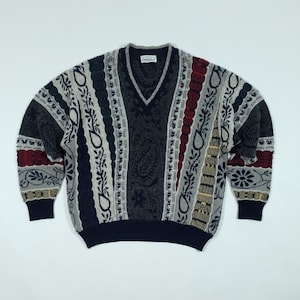 Vintage Carlo Colucci V Neck Ethnic Leaves Textured Knitted Pullover / Vintage Carlo Colucci Elegant Paisley Leaves Knitwear Jumper L XL XXL