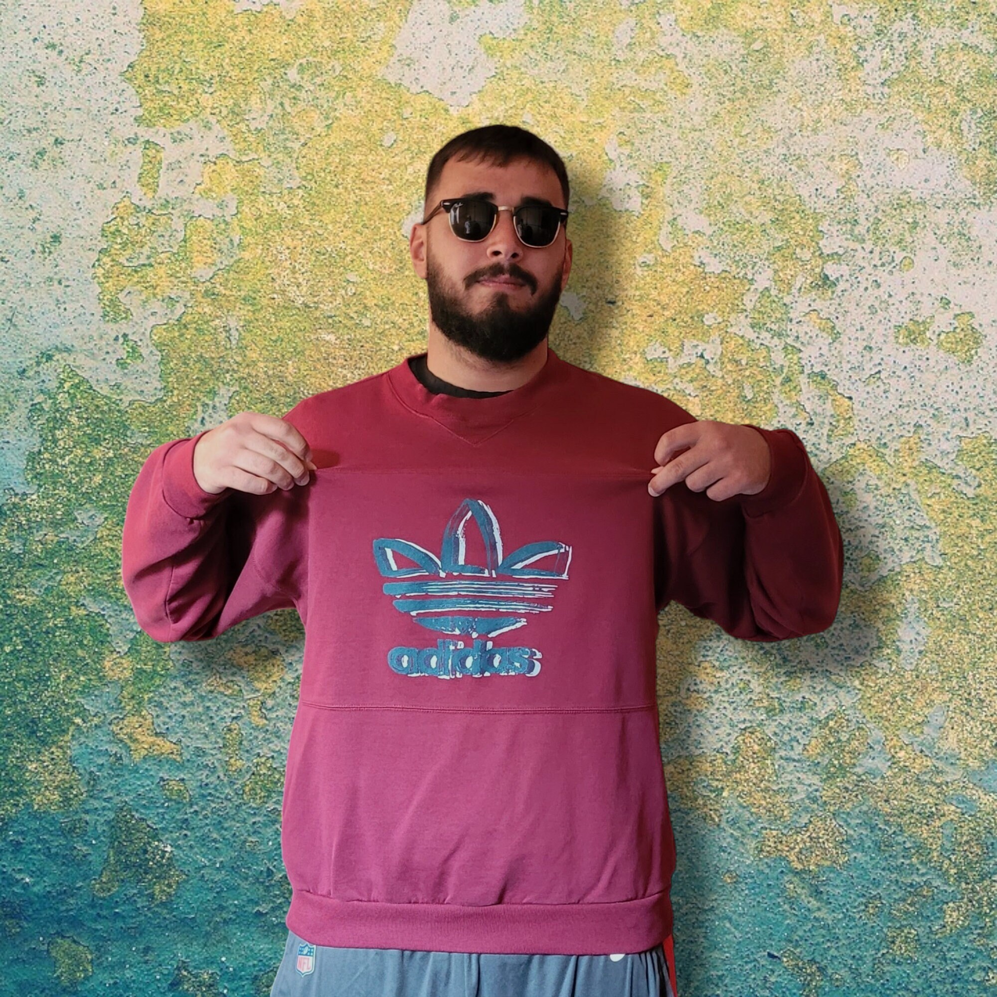 Adidas originals sweatshirt with embroidered small logo in burgundy sale