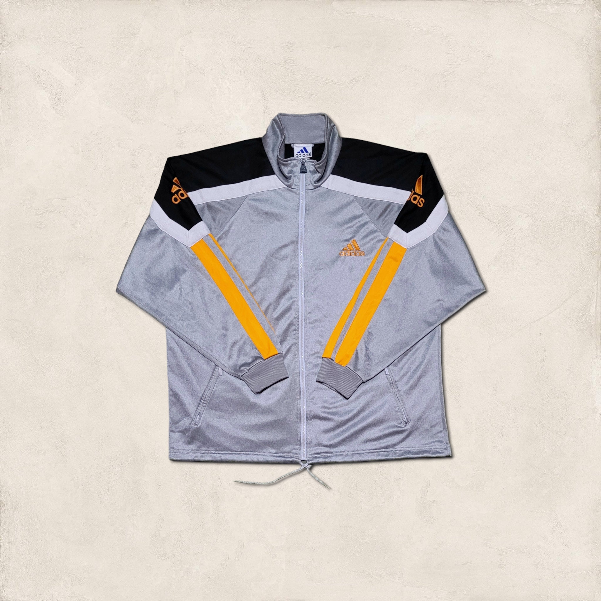 トップス 80's adidas \"silver tag\" track jacket Vintage 1980s 80s Adidas Challenger Ventex Velour Track