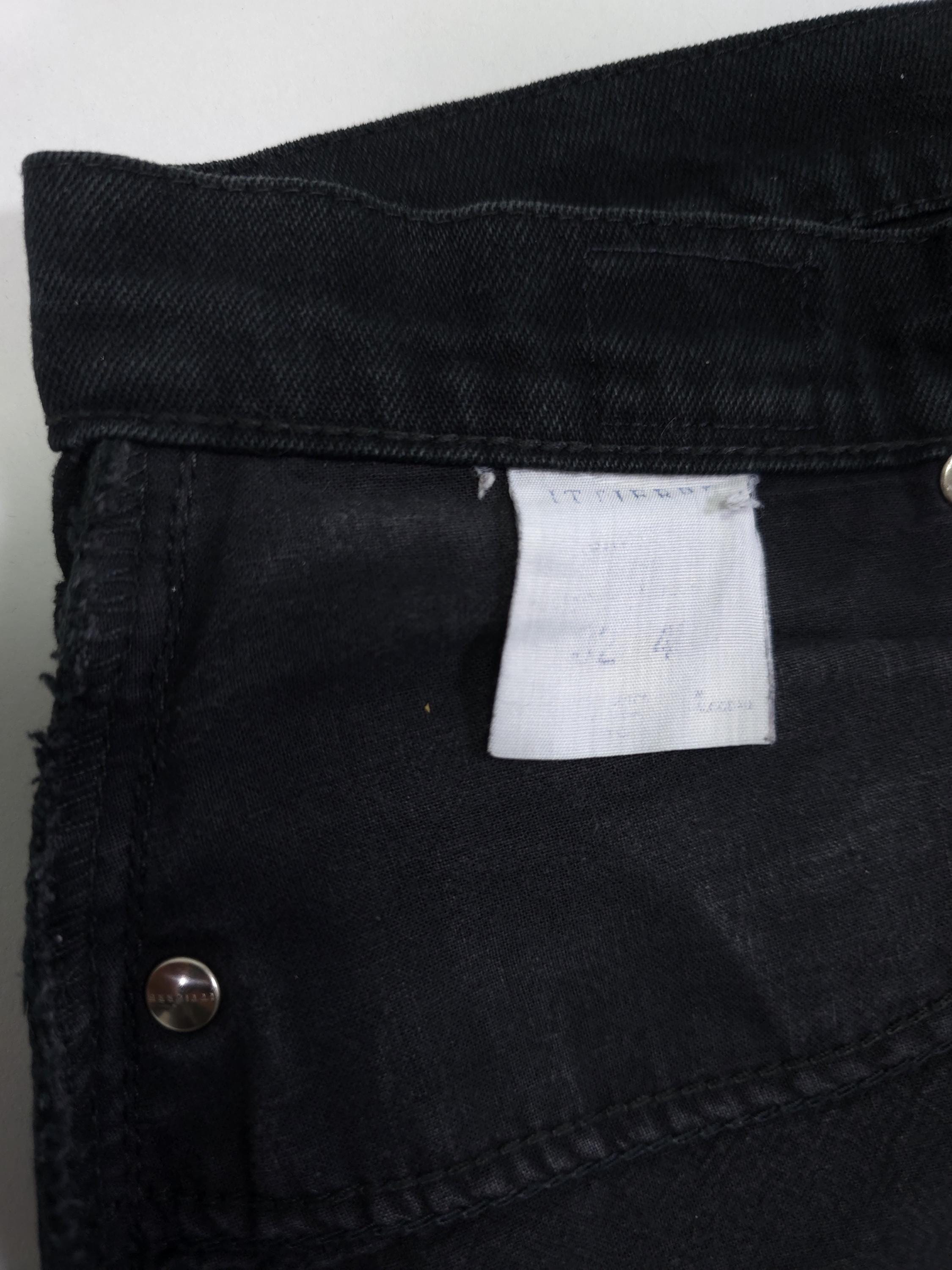 90s Versace Jeans Couture Straight Leg Jeans – Black Subtle Fade 