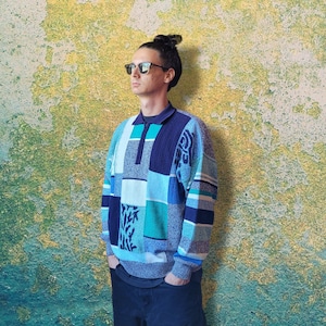 Vintage 90s Monello Blue Shades Wool Knitwear Pullover -  Vintage Knitted Geometric Pattern  Cozy Collared Jumper In Shades Of Blue