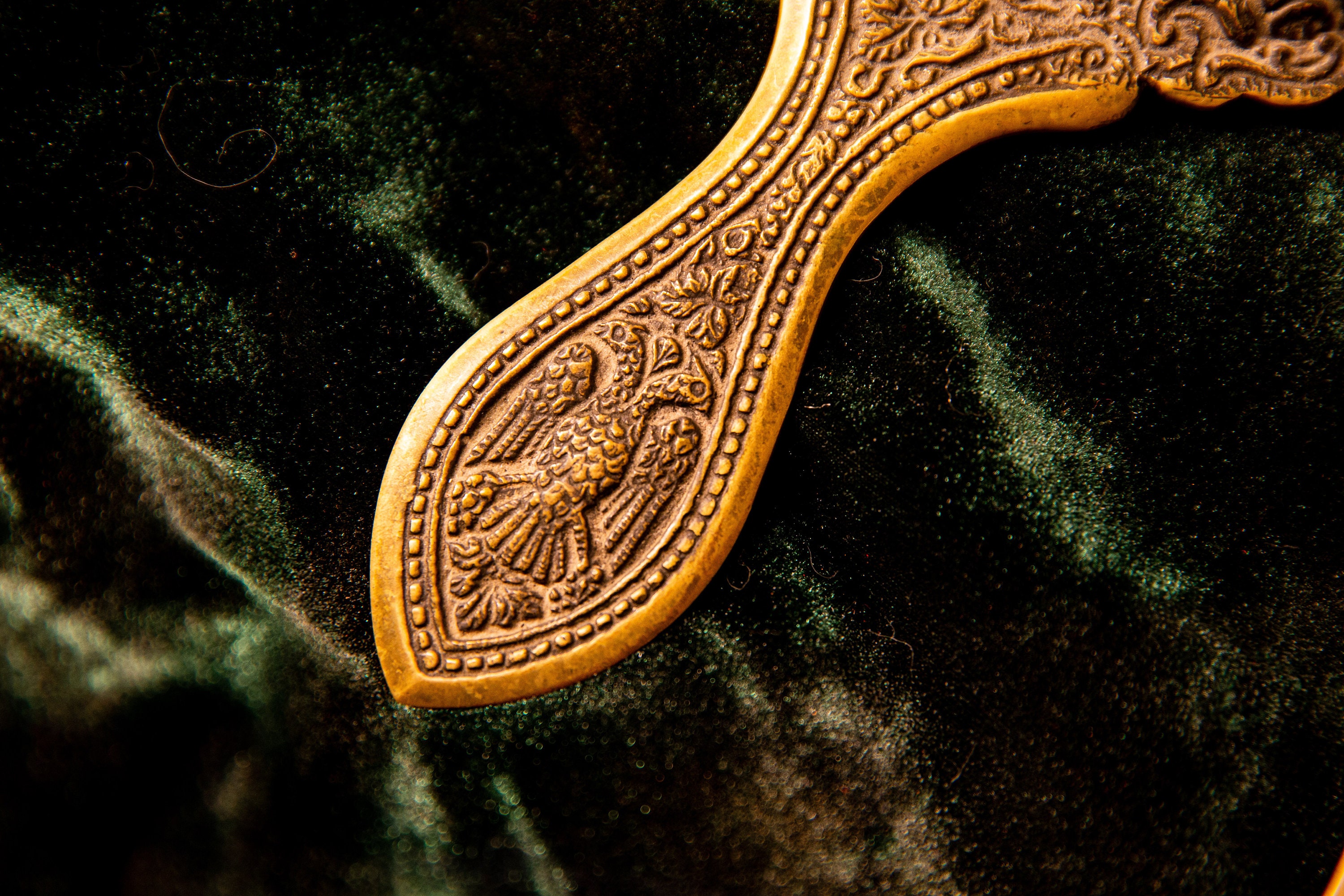 Vintage Mirror and Brush Set,vintage Heavy Mirror,vintage Heavy Brush