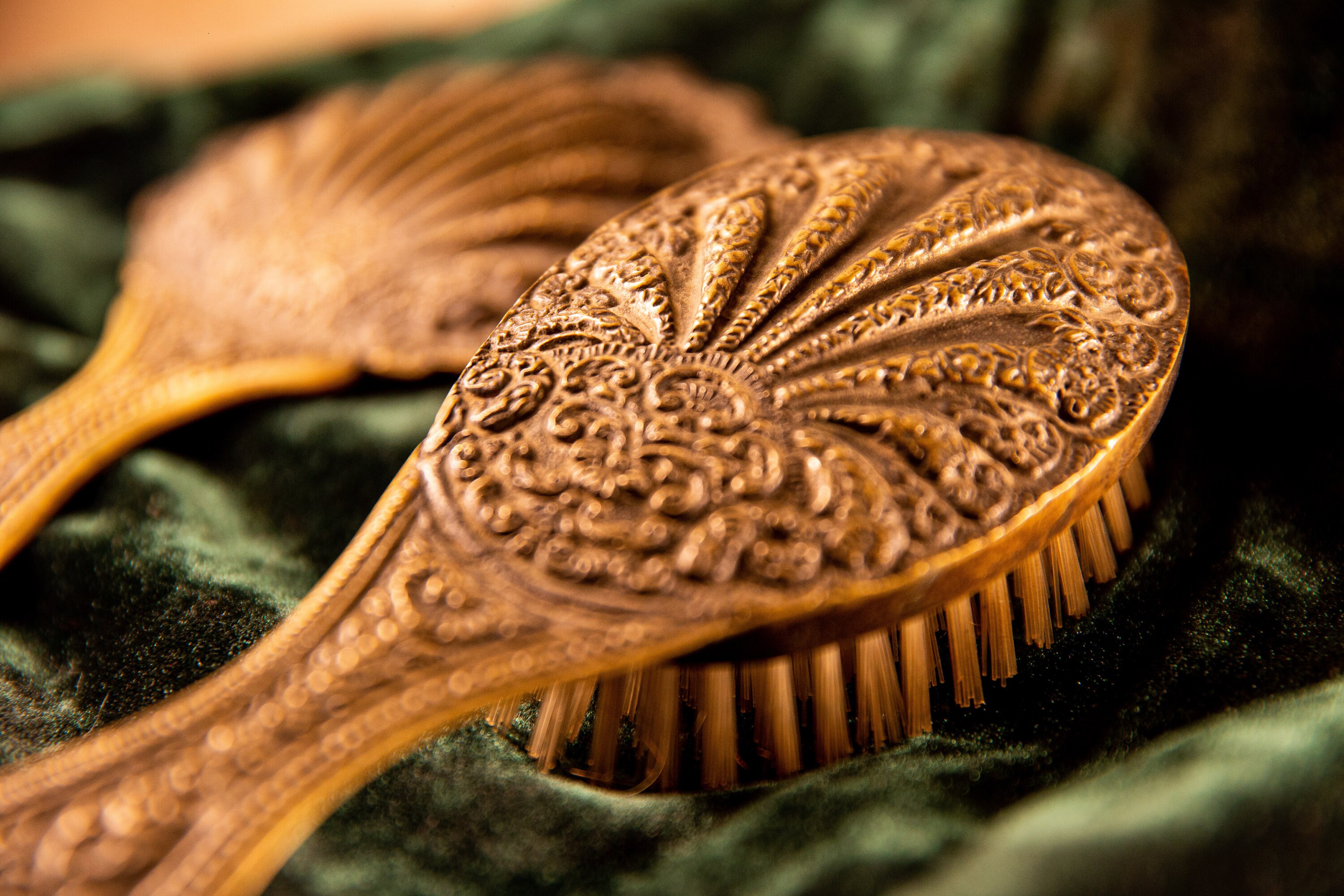 Vintage Mirror and Brush Set,vintage Heavy Mirror,vintage Heavy Brush