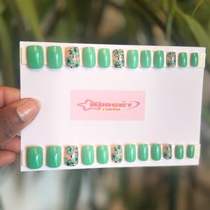 Flower Nails| Extra Short Press on Nails|Date Night| Cheap Press on Nails| Short Press on Nails|20 piece press on nails|Ready to Ship nails|