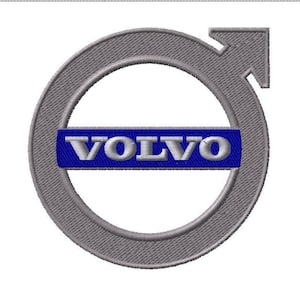 以下が含まれることがあります： 右向き矢印が付いた円の中に、銀色の文字で「VOLVO」と書かれた銀色と青色のロゴです。
