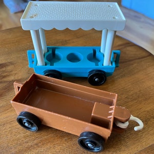 Vintage Fisher Price Little People Zoo Tram Cars Passenger Car Set of 2