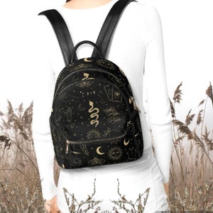 Mini sac à dos noir céleste pour femmes sorcières, sac à main sac à dos gothique lunatique, cadeau d'Halloween pour les amies sorcières et les amateurs d'ésotérisme