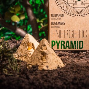 Energetic Pyramid X4 Olibanum and Rosemary - Natural Handmade Incense - Sagrada Madre