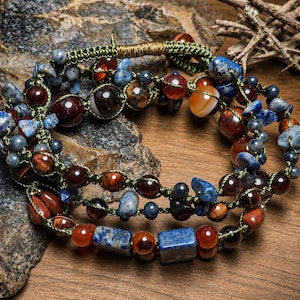 Blood Memory - Bracelet magique folklorique du Sud pour la force et la lignée ancestrales, micro-macramé fait main