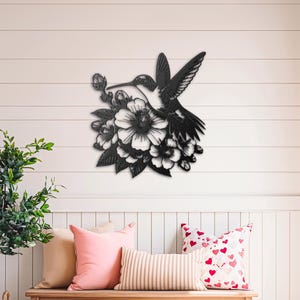 Metal Hummingbird Wall Hanging. Garden Decoration, Bird Lover Gift, Outdoor Patio Garden Decor, Hummingbird Gift, Outdoor Metal Wall Art