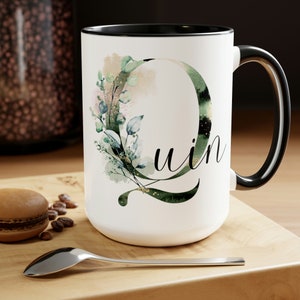 Taza de alfabeto floral con monograma de letra inicial con nombre personalizado, taza personalizada de flores, regalo para su madre, hija, hermana, padre, hermano, hijo,