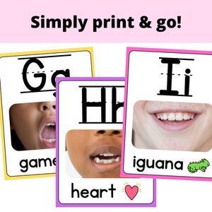 以下が含まれることがあります： G、H、I の大文字が書かれた、カラフルなフラッシュカードが 3 枚あります。各カードには、その文字の音を出し​​ている口の画像と、その文字で始まる単語が書かれています。単語は、ゲーム、ハート、イグアナです。
