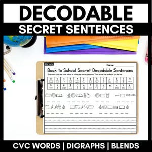 Könnte beinhalten: Ein "Back to School Secret Decodable Sentences" Arbeitsblatt auf einem Klemmbrett. Die Seite enthält einen Buchstabencode mit Symbolen und zwei Zeilen mit leeren Feldern zum Schreiben von Sätzen basierend auf Symbolfolgen. Der Text enthält "Digraphs" und "Name."