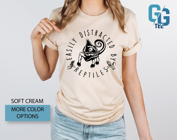 Easily Distracted By Reptiles Shirt Funny Lizard Tee Funny Gecko Lover Gift Reptile Shirts