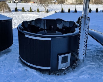 Hot tub with integrated oven, air massage, integrated LED rgb lighting., Hottub with wood stove, Bath tub with massage.