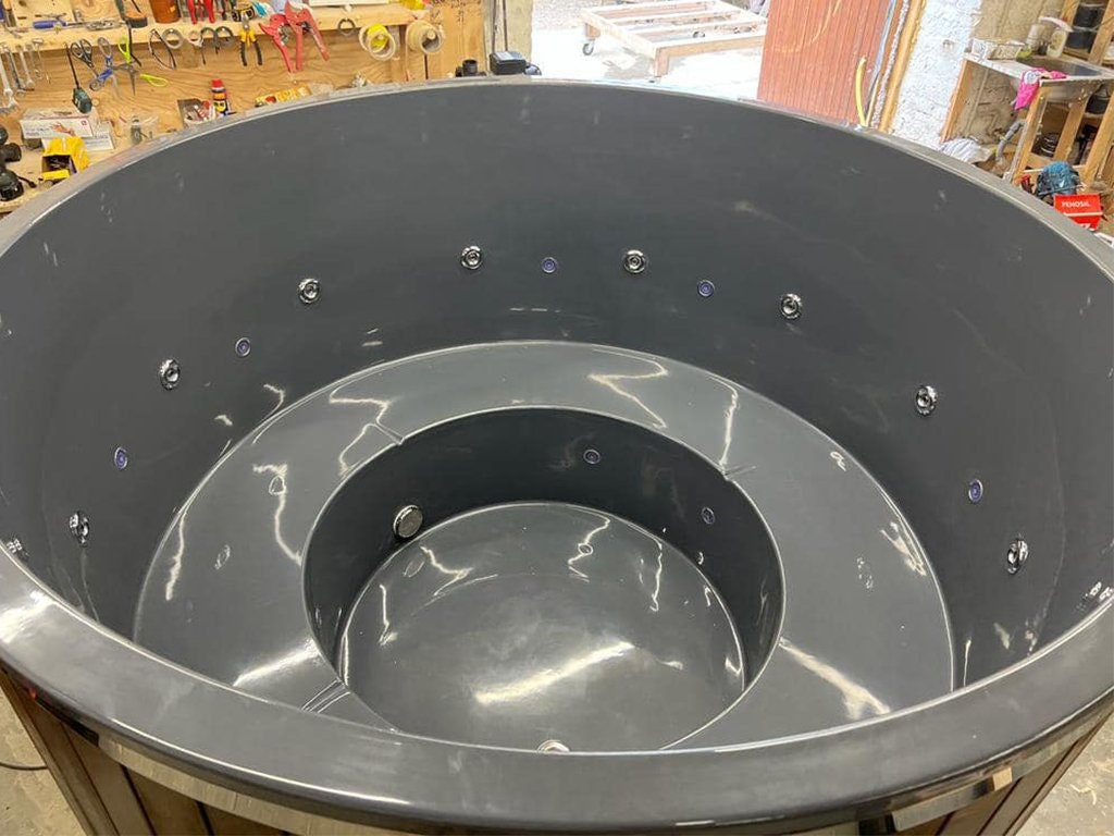 Wooden Fiberglass Hottub With Wood Stove. Jacuzzi With Bubbles and LED