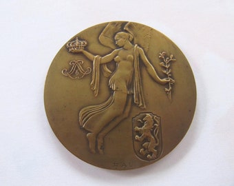 Vintage bronzen Belgische medaillon 1930, prachtige Art Nouveau gevleugelde engelgodin, Belgische leeuw, handtekening van de kunstenaar RAU, Fisch & Co. maker