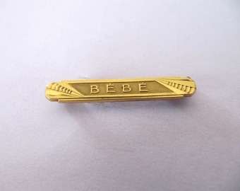 ANCIENNE BROCHE DORÉE de bavoir de bébé " Oria" "Ange" EUR 20,00