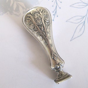 Sello de lacre Art Nouveau francés con flores, margaritas, acanto y margaritas, sellos de lacre coleccionables de plata maciza vintage de Francia