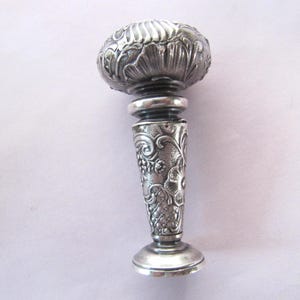 Franse lakzegelstempel massief zilver 800 met Misteltoe-patroon en paddenstoelachtige vorm, art nouveau begin jaren 1900 gemaakt in Frankrijk, vintage cadeau