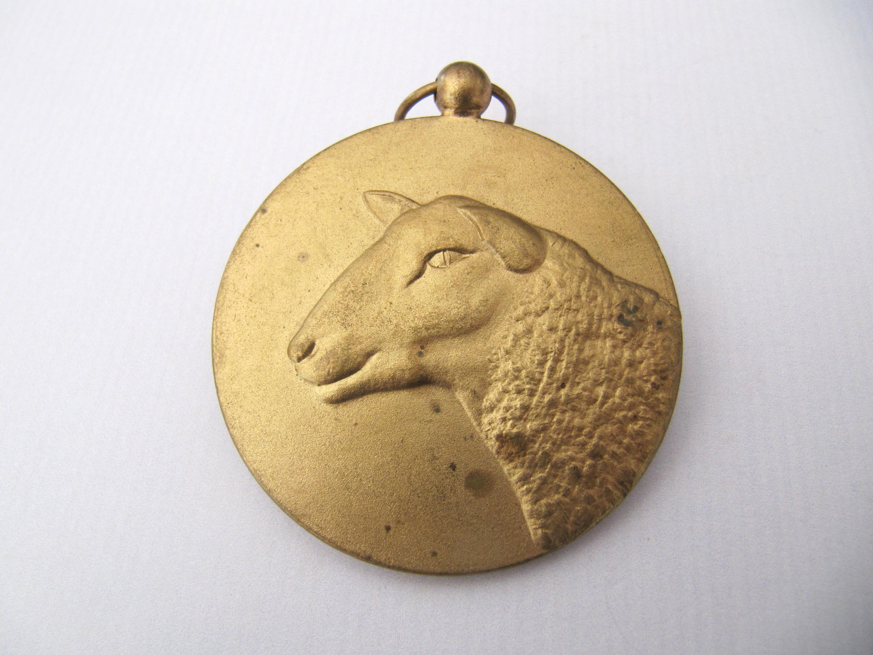 Vintage Wooly SHEEP Medal Pendant aged dark Bronze 1978, Belgian Ram Ewe Lamb