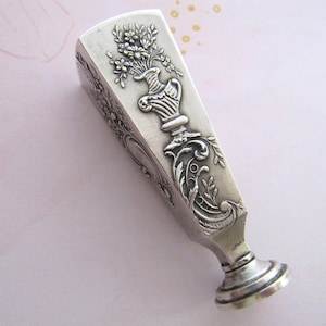 Cachet de sceau de cire français 800, motif floral en relief sur les quatre côtés, base à monogramme, d'antiquité à vintage fabriqué en France, articles de bureau