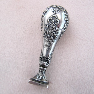 Petit cachet de cire français Art nouveau, motif fleurs, noeud de coquillage floral, timbres de cire à cacheter vintage en argent massif de France