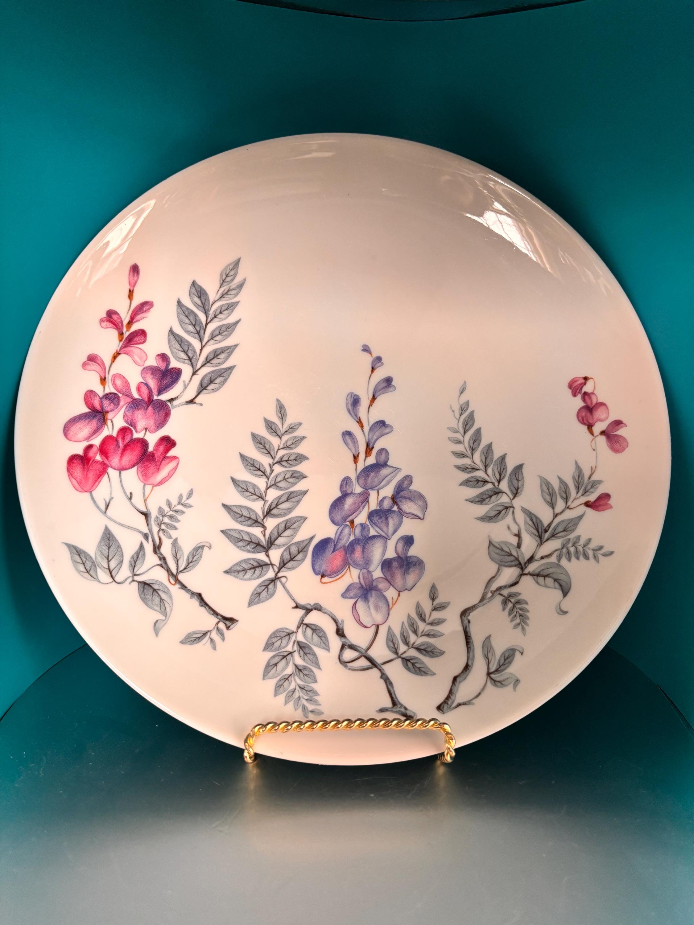 アメリカンブランド陶器　クラシック平皿６枚　Castleton China Trousseau Dinner Plate　10.75" Six (6) Castleton China LACE 8” Salad Plates - Pink and White