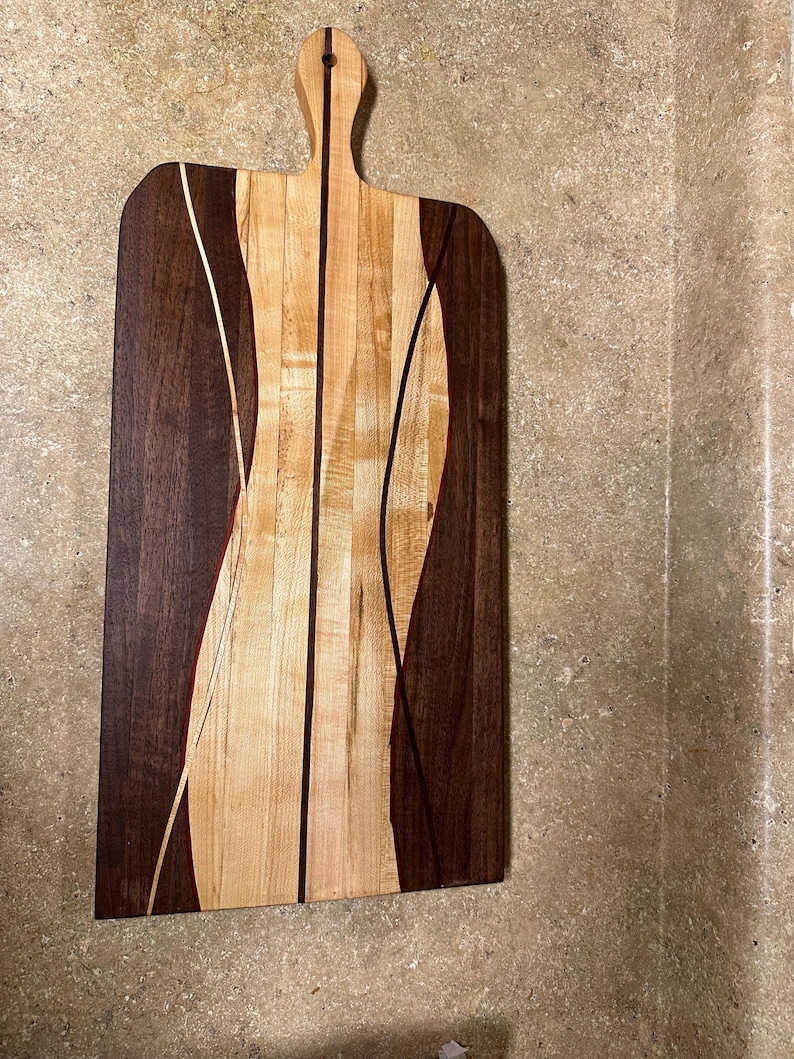 Handcrafted Weaved/ Woven Cutting Board With Handle - Uniquespalted ...