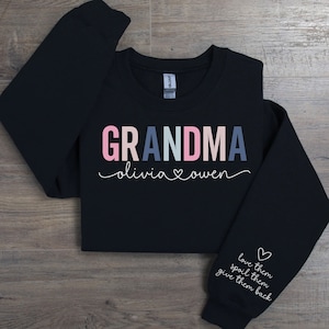 Grandma Sweatshirt, Personalized Grandma Sweatshirt with Grandkids Names, Gift for Grandma, Custom Grandma Crewneck, Mother&#39;s Day Gift