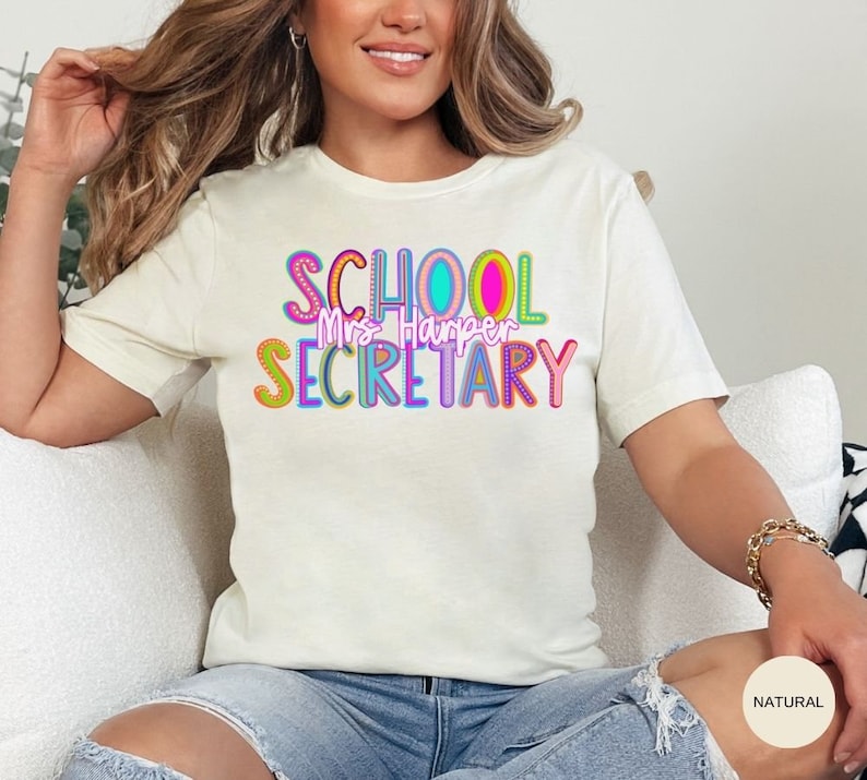 Camisa de secretaria de la escuela, camisa personalizada de la oficina de la escuela, regalo de secretaria, camiseta del personal de la escuela, camisa de secretaria personalizada, camiseta de secretaria, oficina imagen 4