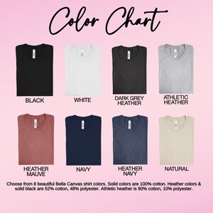 K&ouml;nnte beinhalten: Farbkarte mit 8 verschiedenen Bella Canvas T-Shirt-Farben. Die Farben sind: Schwarz, Wei&szlig;, Dunkelgrau meliert, Sportlich meliert, Lila meliert, Marineblau, Marineblau meliert und Natur. W&auml;hlen Sie aus 8 sch&ouml;nen Bella Canvas T-Shirt-Farben. Einfarbige Farben sind 100% Baumwolle. Mellierte Farben und Schwarz sind 52% Baumwolle, 48% Polyester. Sportlich melierte Farbe ist 90% Baumwolle, 10% Polyester.