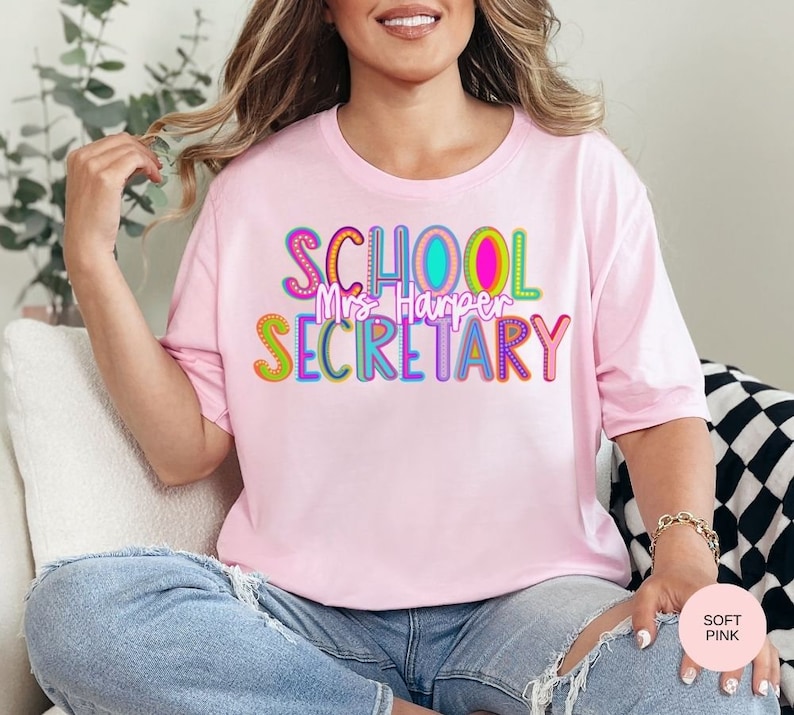 Camisa de secretaria de la escuela, camisa personalizada de la oficina de la escuela, regalo de secretaria, camiseta del personal de la escuela, camisa de secretaria personalizada, camiseta de secretaria, oficina imagen 6
