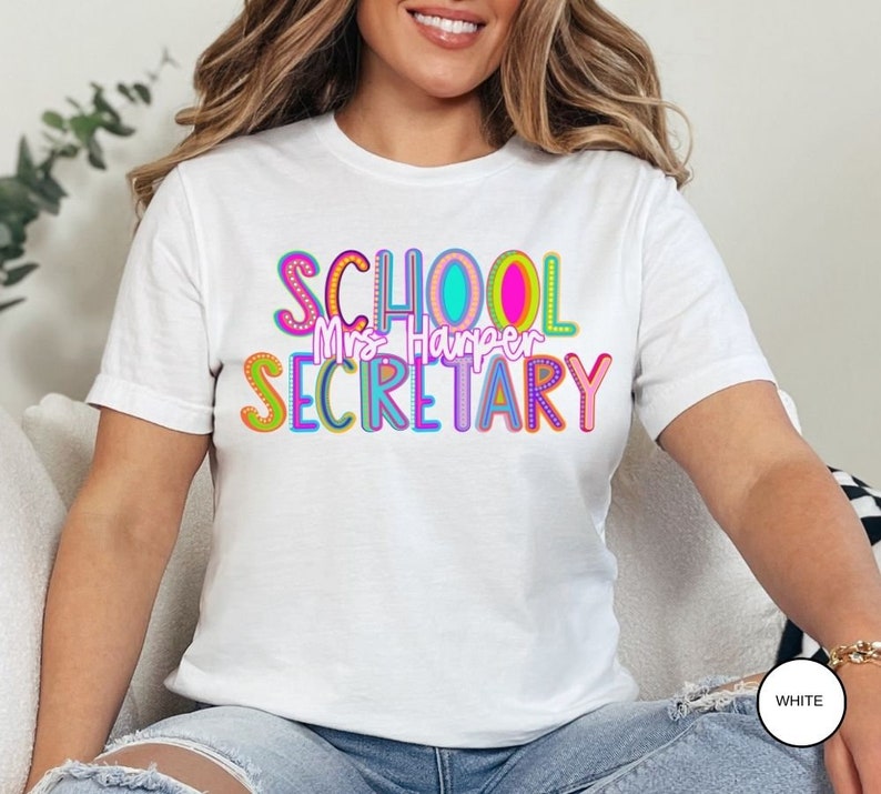Camisa de secretaria de la escuela, camisa personalizada de la oficina de la escuela, regalo de secretaria, camiseta del personal de la escuela, camisa de secretaria personalizada, camiseta de secretaria, oficina imagen 3