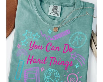 Camiseta de examen para maestros, Camiseta Comfort Colors® para el día del examen, Camiseta Doodle para maestros, Día del examen para maestros, Puedes superar las dificultades, Vida docente