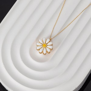 Sunflower Spinner Fidget Necklace for Anxiety & Stress Relief | Aesthetic Daisy Spinning Pendant | Handmade Jewellery | Gift for Her