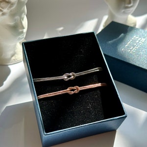 Love Knot paren armbandenset Bijpassende armbanden voor koppels Handgemaakte sieraden Relatiearmband oneindigheid armband afbeelding 5