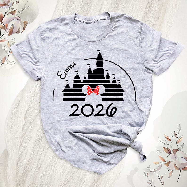 Camiseta personalizada de viaje a Disney 2026. Camiseta personalizada de vacaciones familiares en Disney, camiseta a juego de Disneyworld 2026, camiseta de Disneyland, camisetas de cumpleaños de Disney. imagen 9