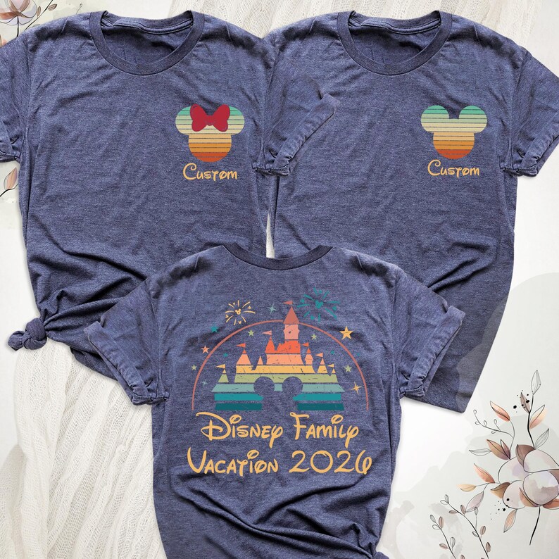 Camiseta personalizada de Disney Family Vacation 2026, camiseta Disney de dos caras, camiseta de viaje a Disney, camiseta de Disneyland, camiseta de pareja Disney, camiseta Disney personalizada imagen 9