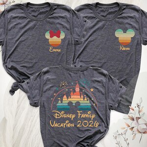 Camiseta personalizada de Disney Family Vacation 2026, camiseta Disney de dos caras, camiseta de viaje a Disney, camiseta de Disneyland, camiseta de pareja Disney, camiseta Disney personalizada imagen 8