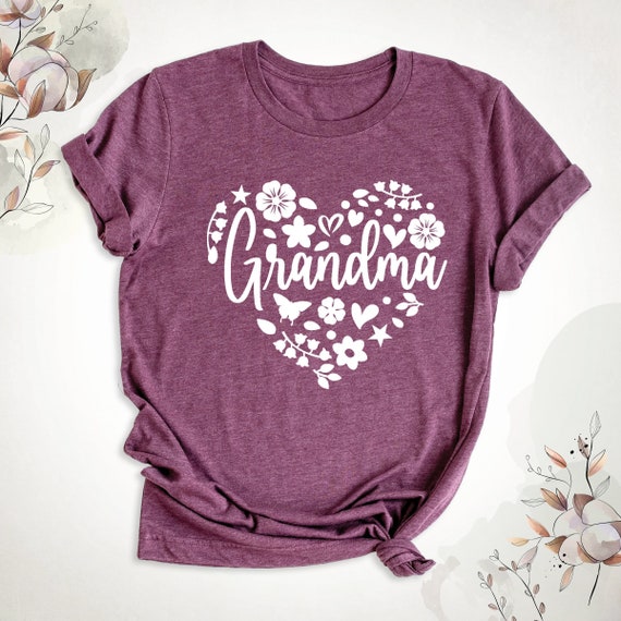Grandma Shirt, Custom Nana Heart Grandma T-Shirt, Grammy Tee, Grandma Mothers Day Tee Shirt, Grandma Christmas Tee Tshirt, New Grandma Tee