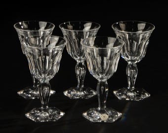 Set of 5 Wine Glasses - Val Saint Lambert