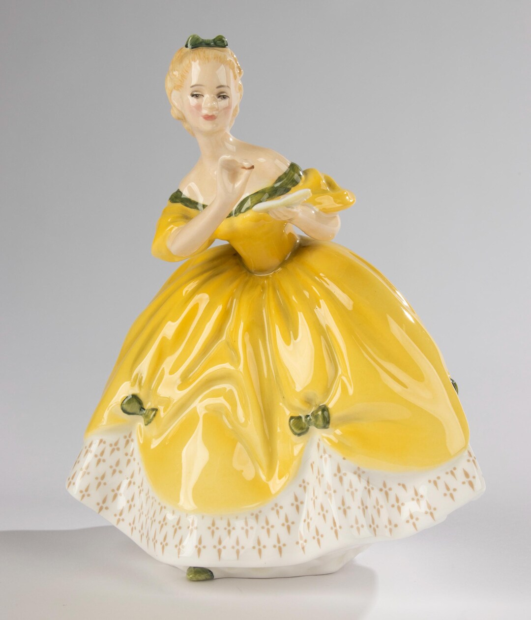 置物   figure The Last Waltz Royal Doulton Figurine - the Last Waltz - Etsy
