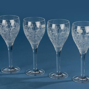 Set of 4 Large Wine Glasses - Crystal