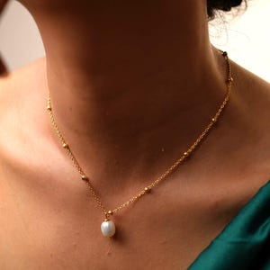 Süßwasserperle Tropfen Halskette, Minimalistische Perlenkette, Einzelperle Halskette, Geschenk für sie, Brautjungfer Geschenk, Hochzeitshalskette für Braut