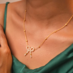 Handmade Pearl Bow Necklace, Daily Jewelry, Dainty Freshwater Pearl Necklace, Bridesmaid Gift, Bow Necklace, Bridal Necklace, Mother Gift