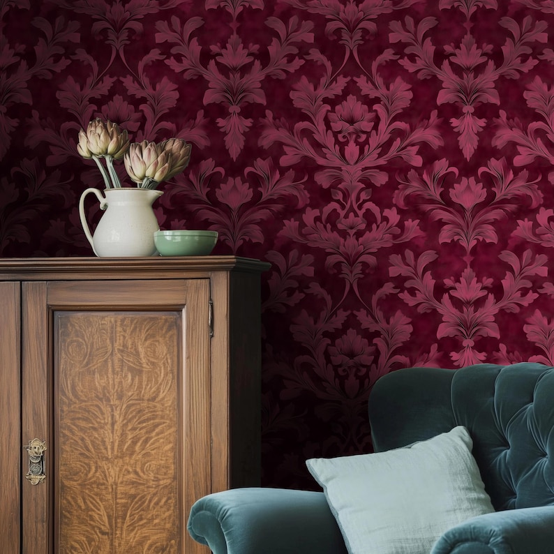 Djupvinröd damask tapet: Elegant självhäftande vinyl bild 3