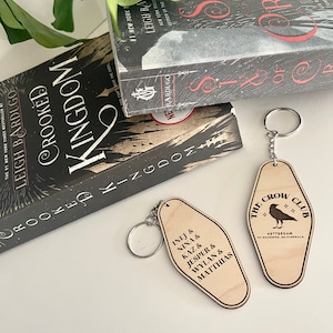 Six of Crows Inspired Wooden Keychain: Booktok Merch
